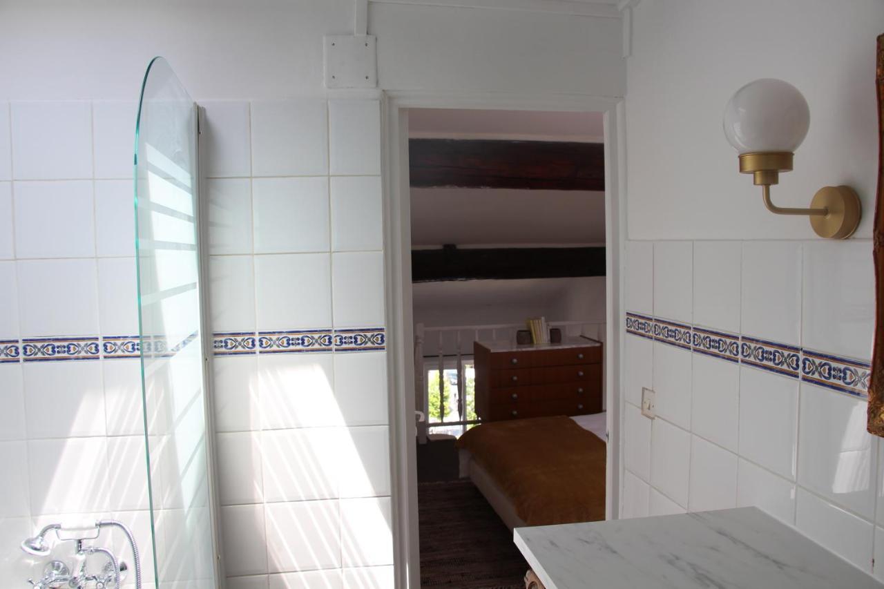Superbe Duplex Avec Vue Imprenable Sur Le Vieux Port Appartement Marseille