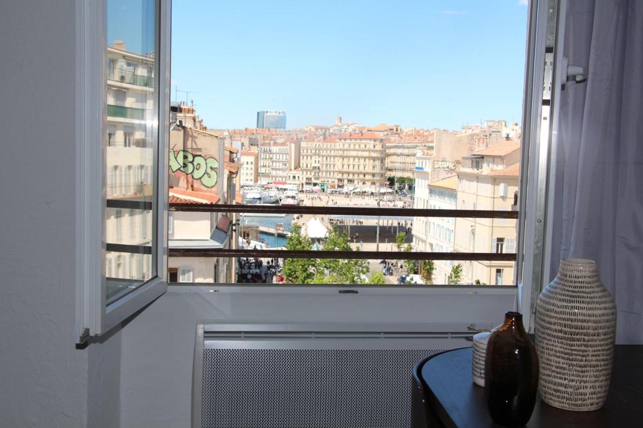 Superbe Duplex Avec Vue Imprenable Sur Le Vieux Port Appartement Marseille